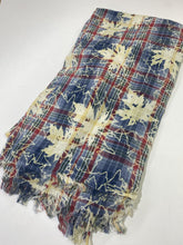 Load image into Gallery viewer, Roots canada Scarf
