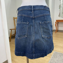 Load image into Gallery viewer, Citizens of Humanity denim skirt 26
