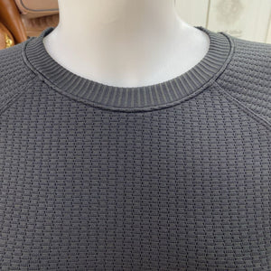 Lululemon stretchy quilted top 8