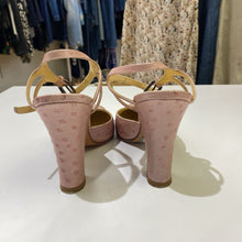 Load image into Gallery viewer, Marccain sandals 37
