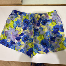 Load image into Gallery viewer, Aerie floral shorts XXL
