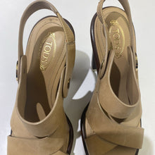 Load image into Gallery viewer, Tods heeled sandals 35
