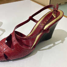 Load image into Gallery viewer, Ralph Lauren wedge sandals 6.5
