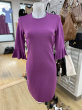 Load image into Gallery viewer, Banana Republic flared sleeves dress 0
