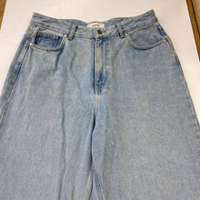 Load image into Gallery viewer, KOTN Jeans 10
