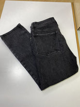 Load image into Gallery viewer, Madewell jeans 30

