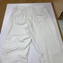 Load image into Gallery viewer, LL Bean jeans 12
