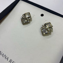 Load image into Gallery viewer, Banana Republic earrings
