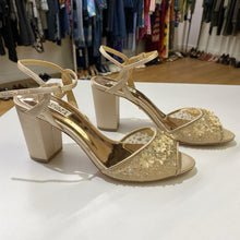 Load image into Gallery viewer, Badgley Mischka formal sandals 10
