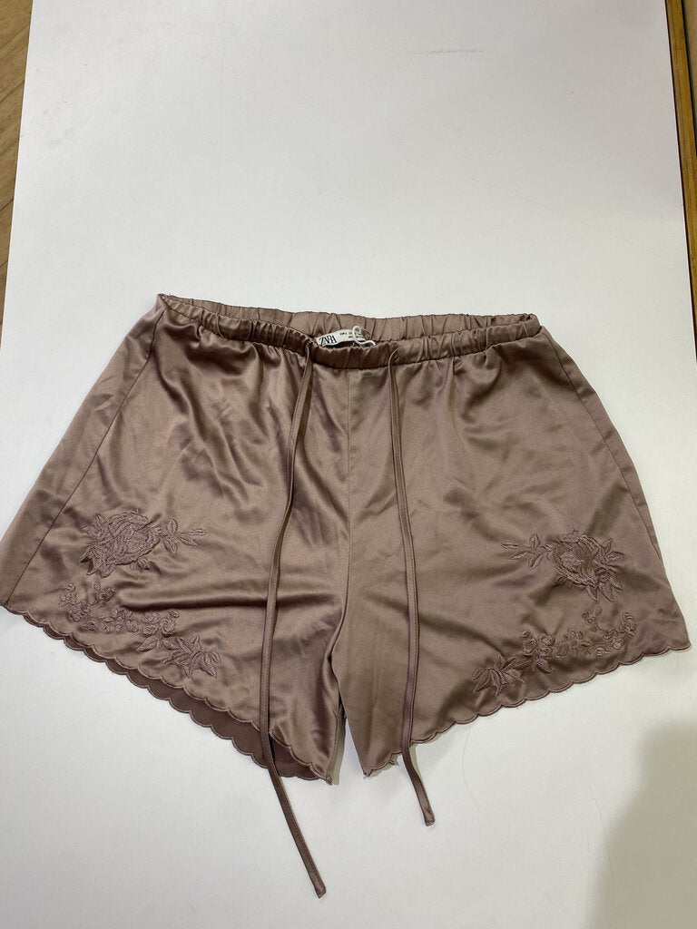 Zara satin shorts S