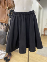 Load image into Gallery viewer, Moncler nylon skirt 42
