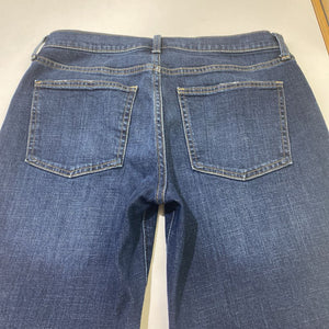 Gap Girlfriend Mid Rise jeans 28
