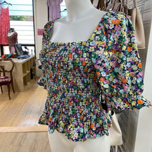 Load image into Gallery viewer, Gap floral top M
