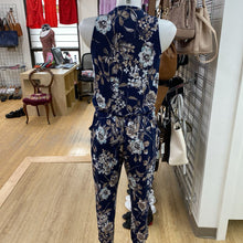Load image into Gallery viewer, Veronica M Jumpsuit S
