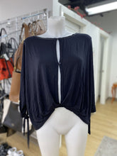 Load image into Gallery viewer, Free People loose top M
