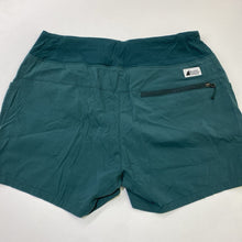 Load image into Gallery viewer, MEC Mountain Equipment Coop lined shorts S
