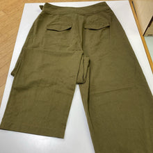 Load image into Gallery viewer, Vila buckle detail pants 38
