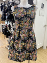 Load image into Gallery viewer, Freeway brocade dress XS/S
