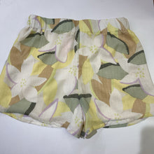 Load image into Gallery viewer, Dynamite lined floral shorts S
