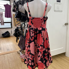 Load image into Gallery viewer, Kensie floral dress L

