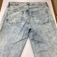 Load image into Gallery viewer, Gap Boyfriend acid wash jeans 16
