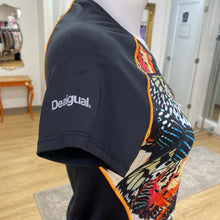 Load image into Gallery viewer, Desigual sport top S
