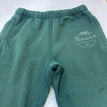 Load image into Gallery viewer, Roots fleece joggers XS
