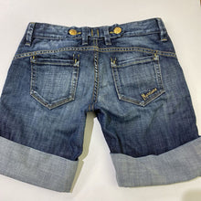 Load image into Gallery viewer, Marciano vintage shorts 26
