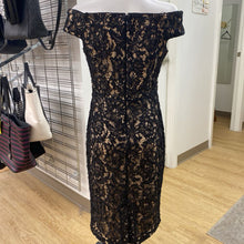 Load image into Gallery viewer, Vince Camuto dress 6
