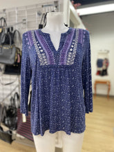 Load image into Gallery viewer, Nanette embroidered top S
