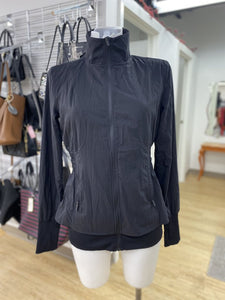 Lululemon light jacket 6