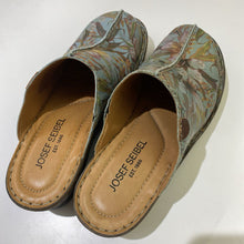 Load image into Gallery viewer, Josef Seibel floral clogs 37
