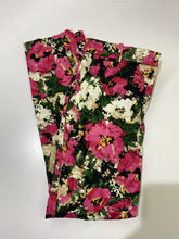 Load image into Gallery viewer, H&amp;M floral pants NWT 8
