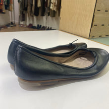 Load image into Gallery viewer, Bloch leather flats 7
