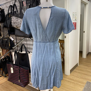 Banana Republic chambray dress 4