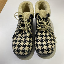 Load image into Gallery viewer, Gucci Herringbone wool lined booties 37
