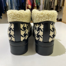 Load image into Gallery viewer, Gucci Herringbone wool lined booties 37
