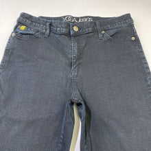 Load image into Gallery viewer, Second Yoga Jeans straight leg jeans 31
