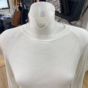 Eileen Fisher knit top M