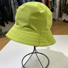 Load image into Gallery viewer, Lululemon reversible bucket hat L/XL
