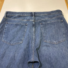 Load image into Gallery viewer, Banana Republic high rise bootcut jeans 34L
