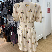 Load image into Gallery viewer, Reiss floral dress NWT 6
