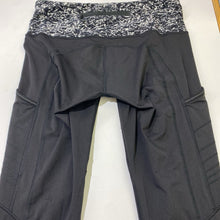 Load image into Gallery viewer, Lululemon leggings w pockets 8
