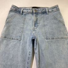 Load image into Gallery viewer, J Brand jogger jeans 27
