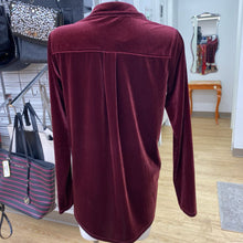 Load image into Gallery viewer, Lands End velour top S
