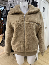 Load image into Gallery viewer, Wilfred teddy jacket XS
