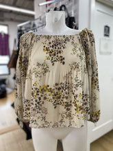 Load image into Gallery viewer, Wilfred pleated floral top S
