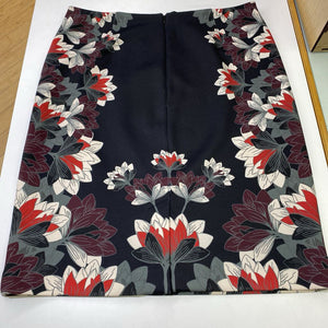 Contemporaine floral skirt 12