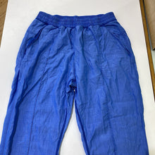 Load image into Gallery viewer, Lululemon jogger pants 8
