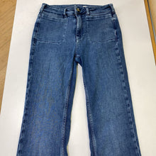 Load image into Gallery viewer, Pilcro bell bottoms 26
